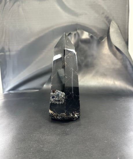 モリオン（黒水晶）ポイント　置き石　高さ17.5cm