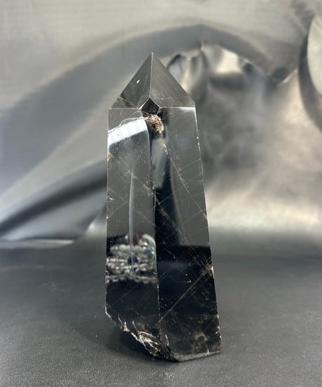 モリオン（黒水晶）ポイント　置き石　高さ17.5cm