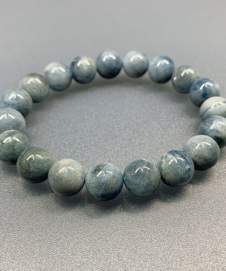 ブラックアクアマリン　約10.5mm