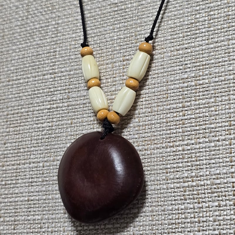モダマ ネックレス 商品ご確認用 楽天市場】赤漆モダマ陶器玉ネックレス 70cm 黒紐｜和雑貨 もだま