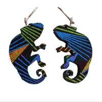 【送料無料】 アニマルピアス（カメレオン）31