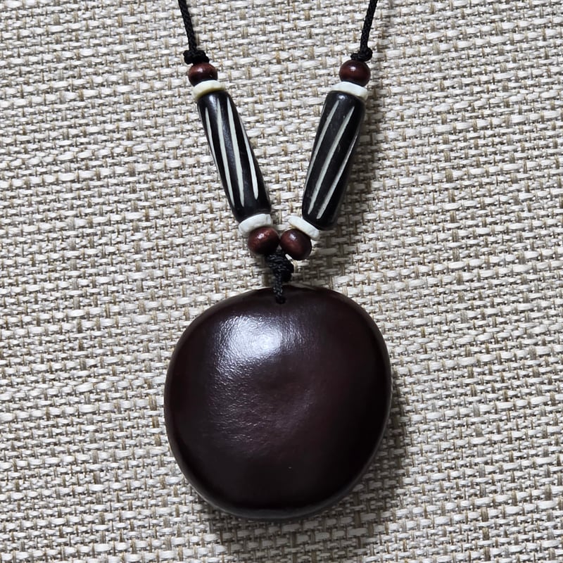 送料無料】 ズールーラブビーン モダマ 豆 ミニネックレス 601