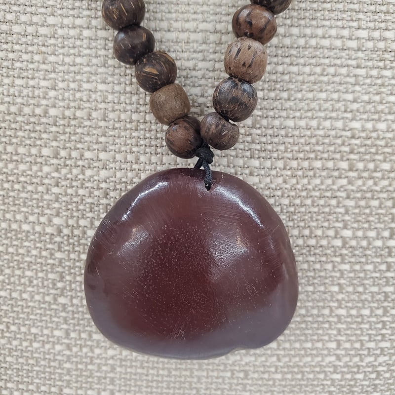 送料無料】 ズールーラブビーン モダマ 豆 トレードビーズネックレス