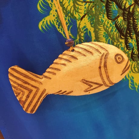 たい焼き？　木の魚①