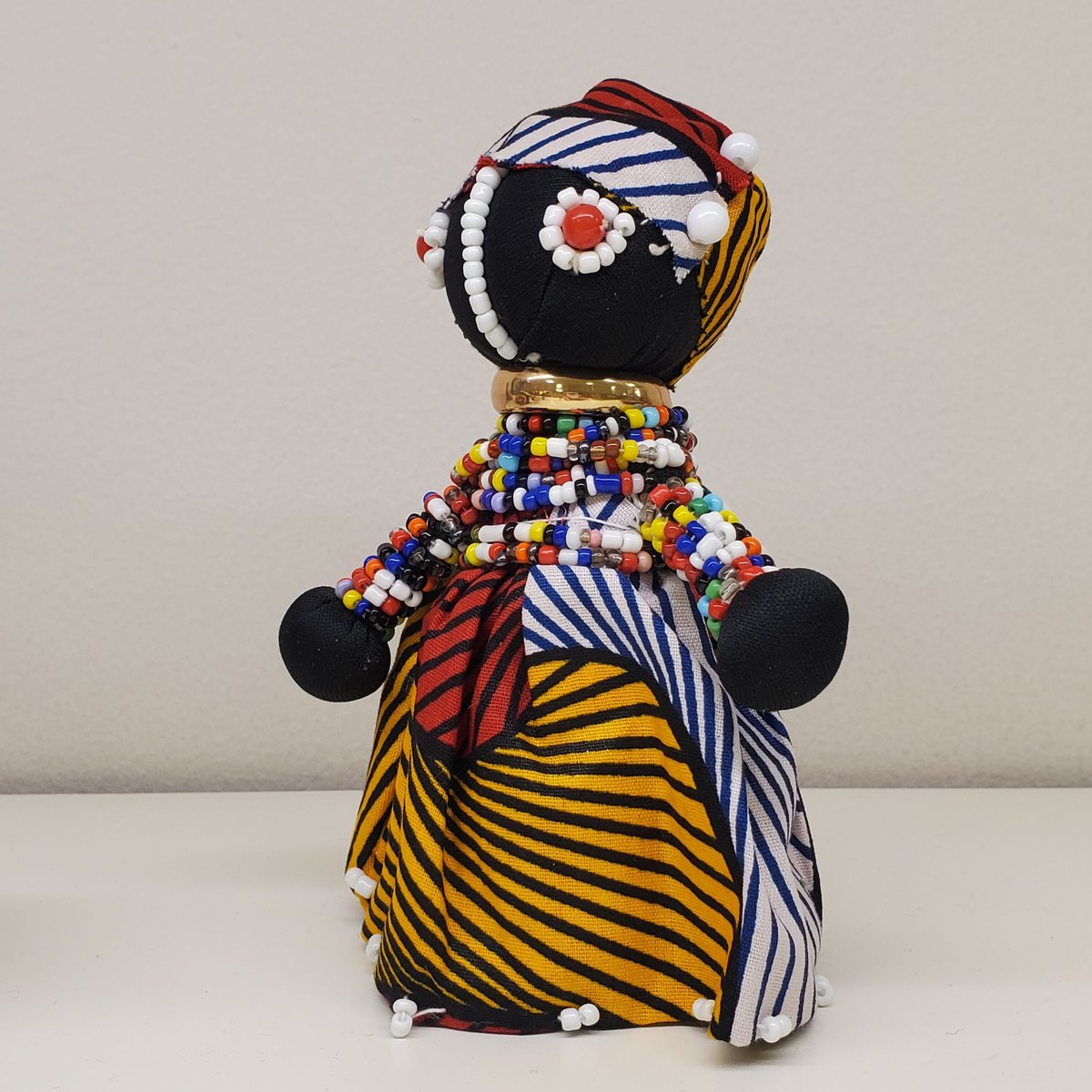 南アフリカ ンデベレ人形 お守り民族人形 ンデベレ人形 ミニ（カラフル）【定形外郵便送料込み】 | マデリーフ