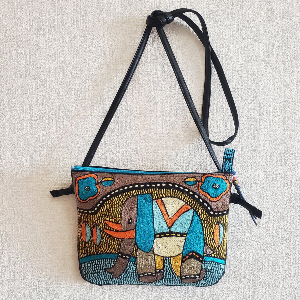 【ぽこぽん】刺繍デニムバックNo.633　刺繍ポーチNo.183 ぽこぽん】刺繍デニムバックNo.633 刺繍ポーチNo.183 ぽこぽん様