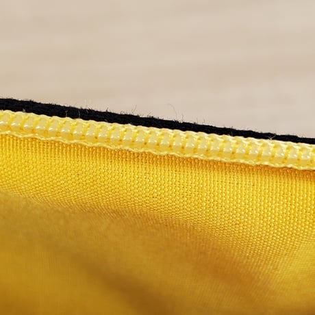 刺繍ポーチ