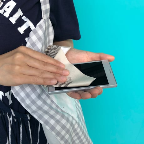 アイウェアが拭けるエコバッグ　　　　　　　　moteru (左手で持ちたい方)