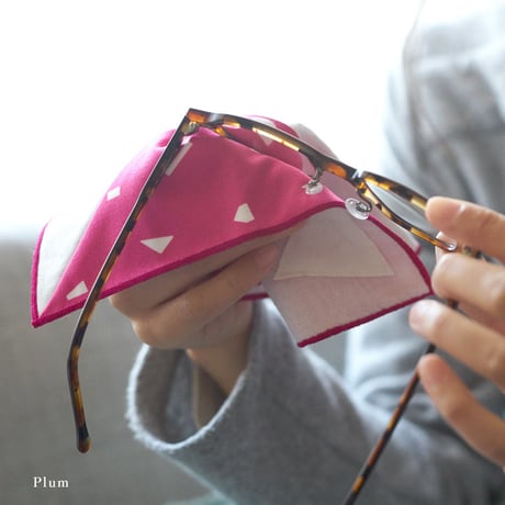 アイウエアが拭けるハンカチ　　　　　　　　　　　　fruits - S ( 20cm )