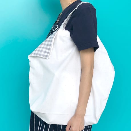 アイウェアが拭けるエコバッグ　　　　　　　　moteru (左手で持ちたい方)