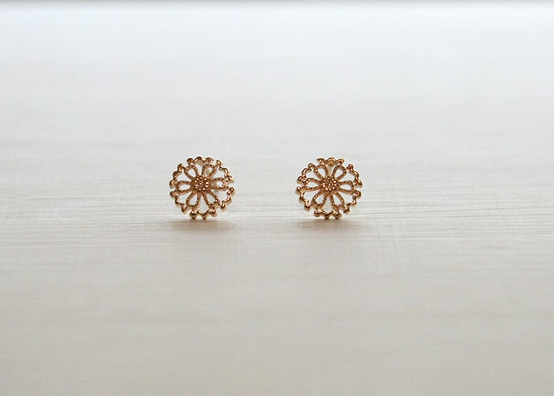 K10YG/ ピアス【YUKIWA KIKU / 雪輪菊】/WAMON MINI GOLD (