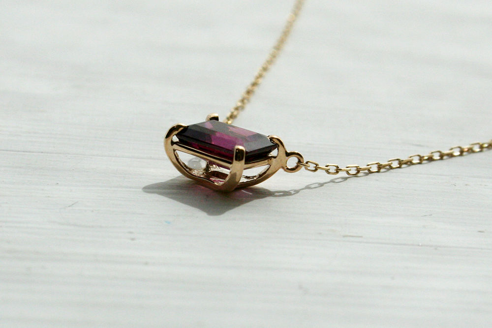 時代提げ物　瓢箪徳利　琥珀環付　V　R6902E K10YG/ロードライトガーネット ネックレス【HAKONIWA / 箱庭