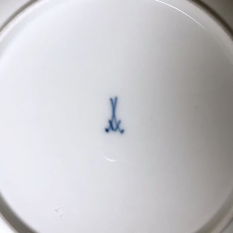 C.瑠璃（細密手描き）金彩リム皿25.5㎝