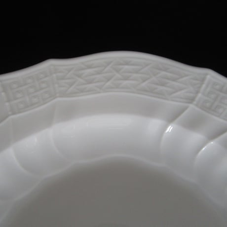 レリーフ皿15.5㎝（在庫3）
