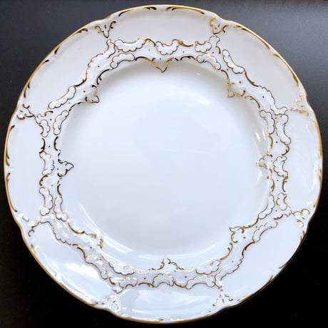 マイセン レリーフ金彩付き