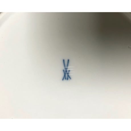 （入荷数2枚）マルセイユ レリーフ皿25㎝皿