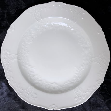 （入荷数5枚）マルセイユ レリーフ皿25㎝