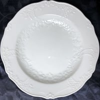 （入荷数2枚）マルセイユ レリーフ皿25㎝皿