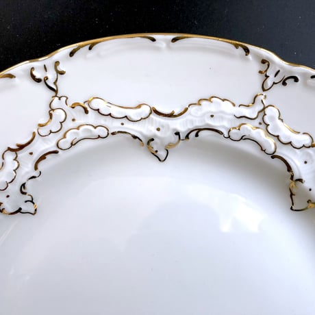 マイセン レリーフ金彩付き