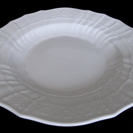 レリーフ皿18.5㎝（在庫1）