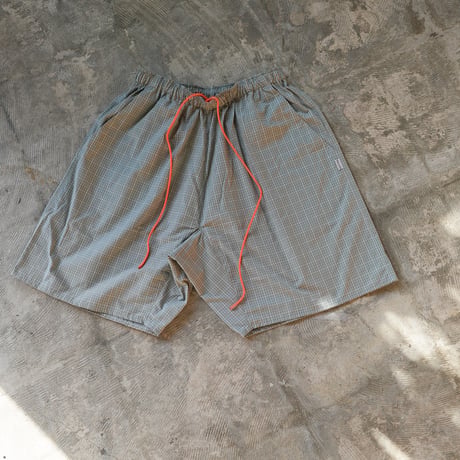 ACTIVE BAGGY SHORTS TYPEWRITER