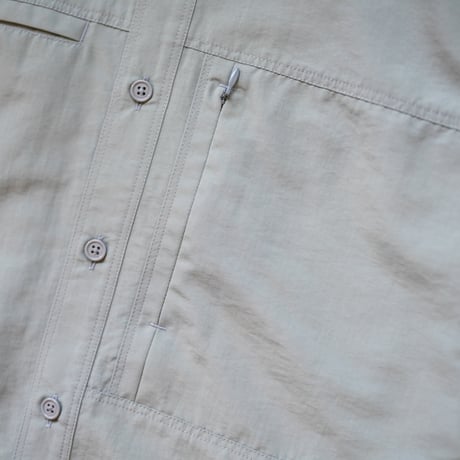 SQUEEZED DESIGN SUPPLEX NYLON ACTIVE SHIRT