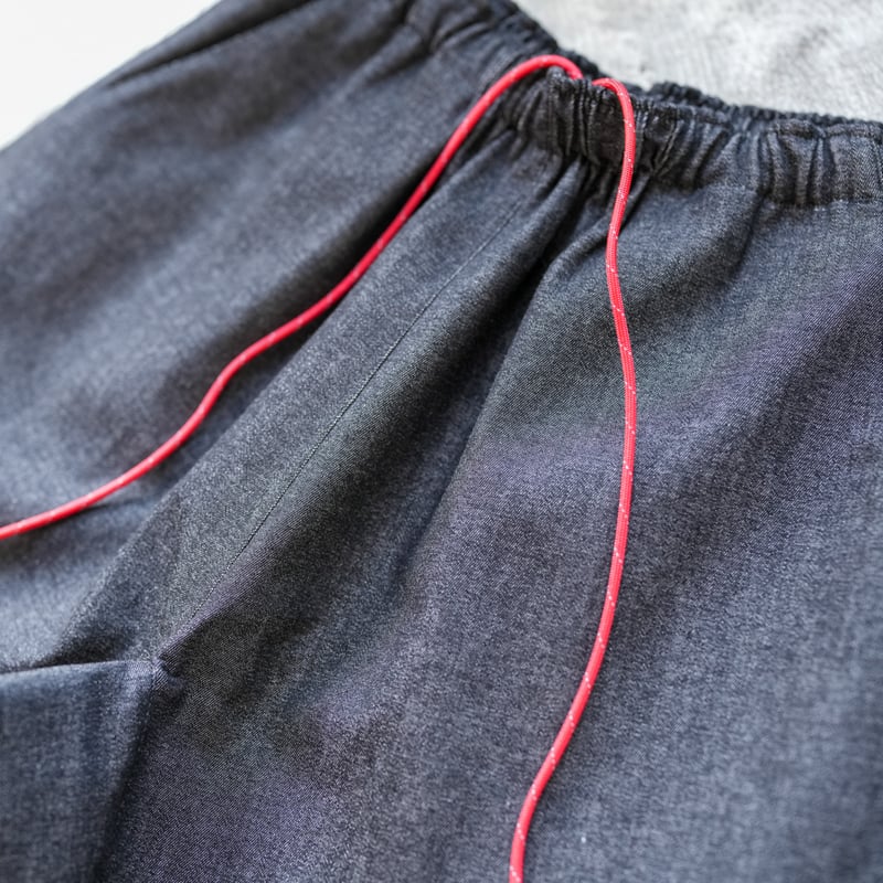 ACTIVE EASY PANTS BLACK DENIM | UNSLACKS STORE