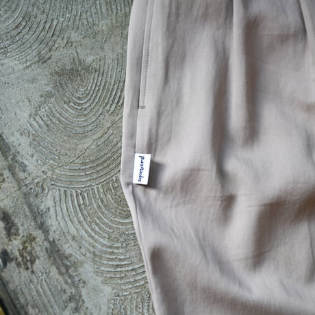 SQUEEZED DESIGN 2TUCK RAYON PANTS