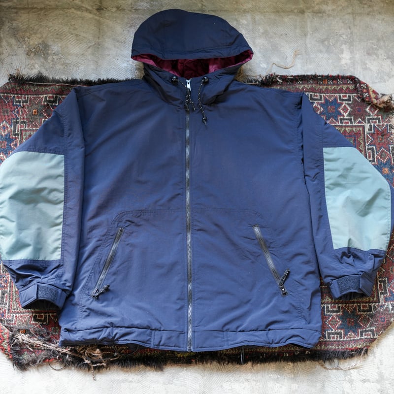 SQUEEZED DESIGN QUILTING LINED HOODED JACKET |