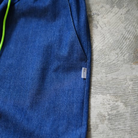 ACTIVE EASY PANTS BLEACHED DENIM