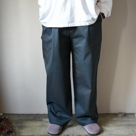 SQUEEZED DESIGN 2TUCK CHINO PANTS