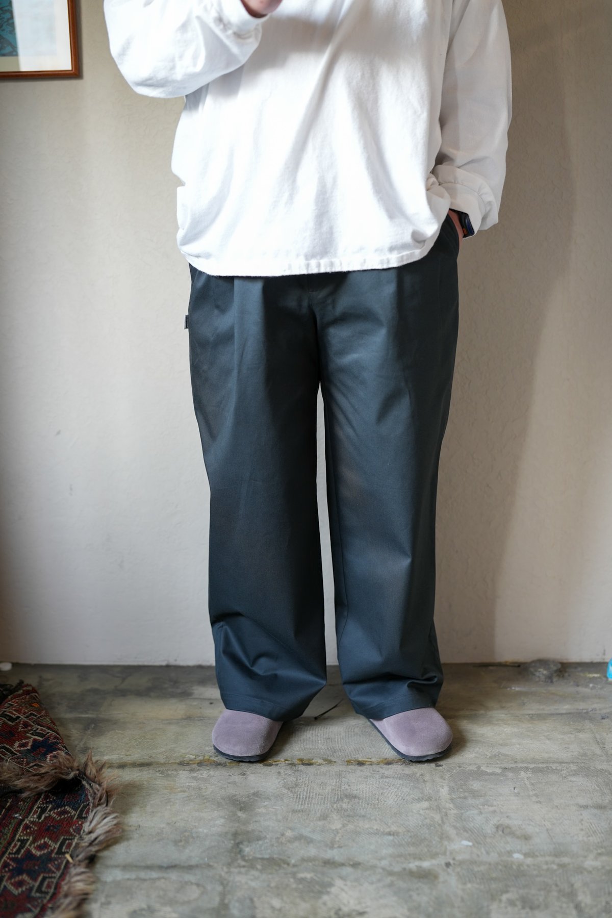 SQUEEZED DESIGN 2TUCK CHINO PANTS | UNSLACKS STORE