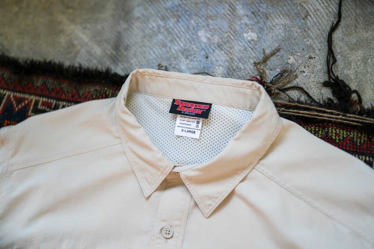 SQUEEZED DESIGN SUPPLEX NYLON ACTIVE SHIRT | UN