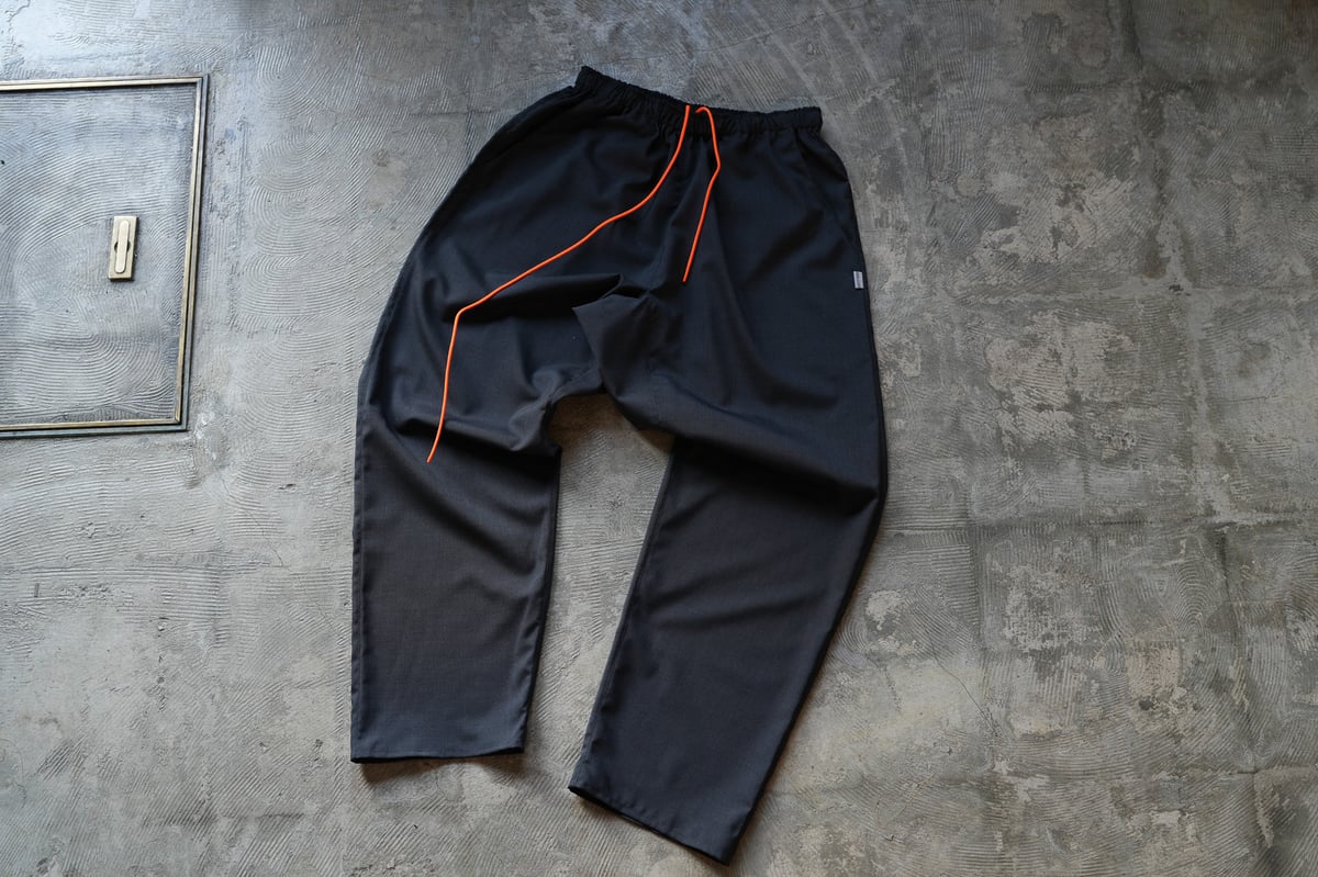 ACTIVE EASY PANTS TROPICAL CHARCOAL GRAY | UNSL ACTIVE EASY PANTS TROPICAL CHARCOAL GRAY | UNSL