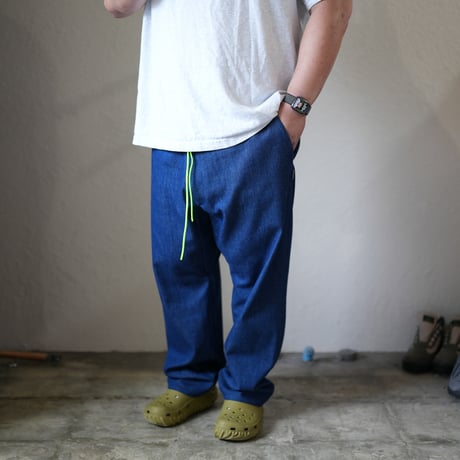 ACTIVE EASY PANTS BLEACHED DENIM