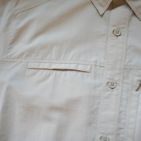 SQUEEZED DESIGN SUPPLEX NYLON ACTIVE SHIRT