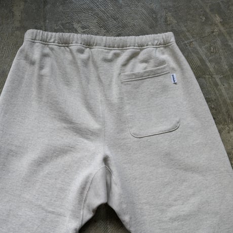 SQUEEZED DESIGN SIDE REFLECTOR SWEAT PANTS