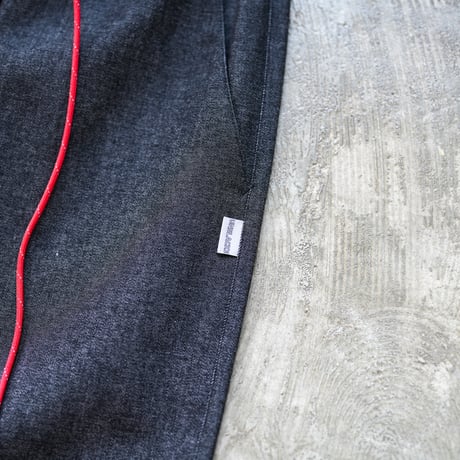 ACTIVE EASY PANTS BLACK DENIM