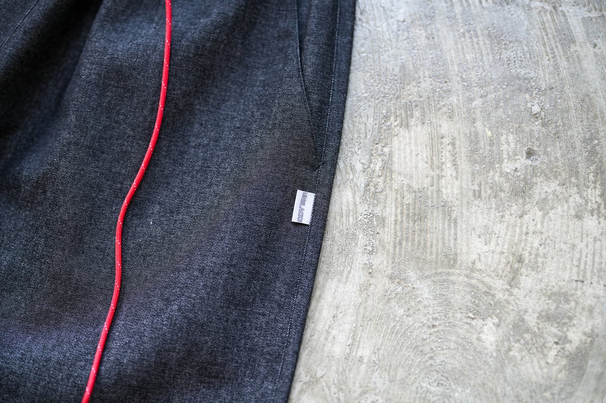 ACTIVE EASY PANTS BLACK DENIM | UNSLACKS STORE