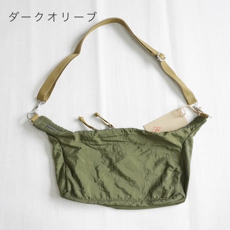 4色＊ユニセックス＊dip ltd-ディップ-ナイロンミニショルダーバッグ