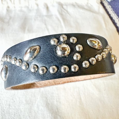 goods＊[Re-ACT × Crossed Arrows] Studs Thick Brace幅2cm/ブラック