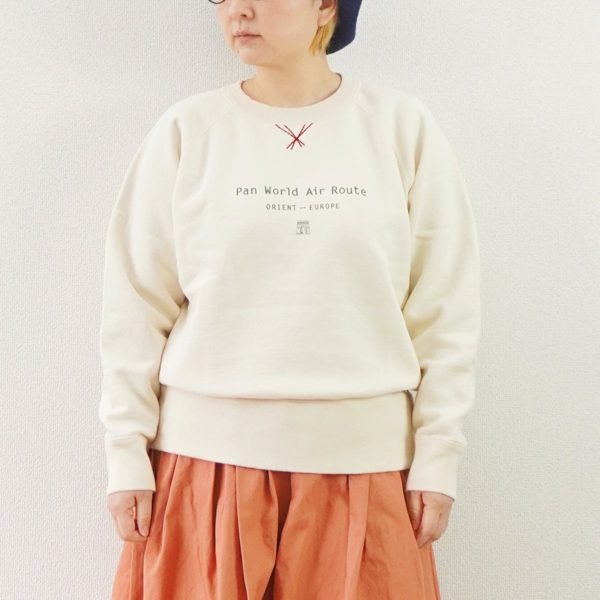 美品です　快晴堂　裏起毛スエット前後プリントトレーナー　定価15,400円 2色＊レディース＊快晴堂 -裏起毛ロゴトレーナー “Pan World Air Route