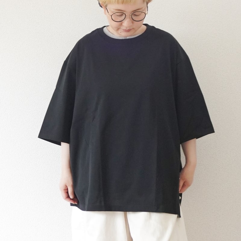 2色ユニセックス＊eyya-エイヤ-side snap open Tee | 城下町の