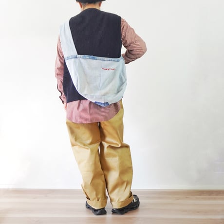 THRIFTY LOOK（スリフティルック） BLUE DENIM NEWSPAPER BAG