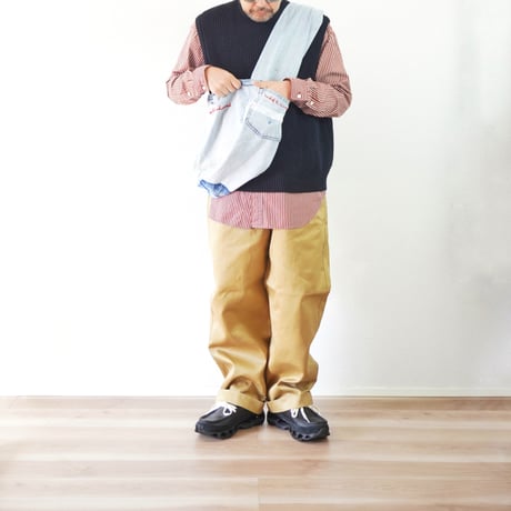 THRIFTY LOOK（スリフティルック） BLUE DENIM NEWSPAPER BAG