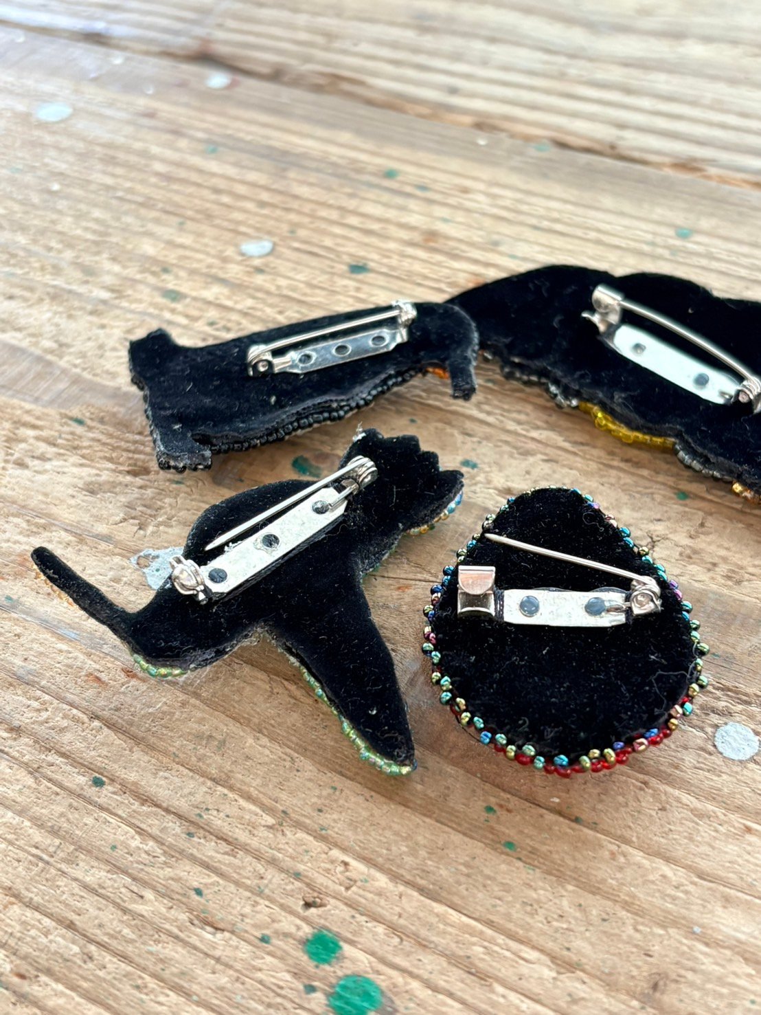 モチーフ★ピン BEADED ACCESSORIES] SMALL PIN スモールモチーフ ピンバッジ |