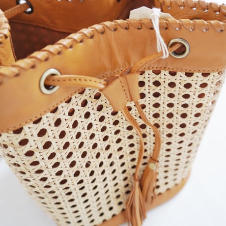 ＊goods＊LIMONCHELLO-リモンチェロ-Ratan / Leather Drawstring Shoulder Bag