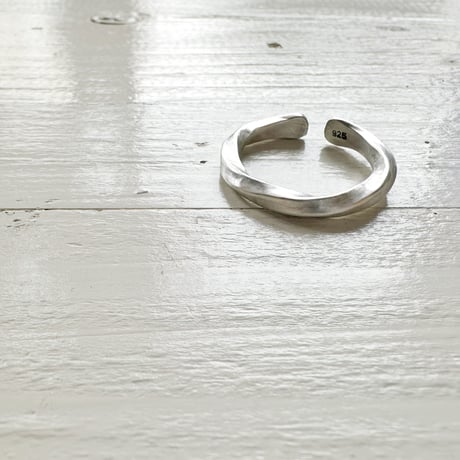 ＊goods＊SLOWHANDS-スロウハンズ-Twist Ring