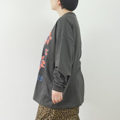 2色＊ユニセックス＊NASNGWAM（ナスングワム） FLOWER EYES CREW