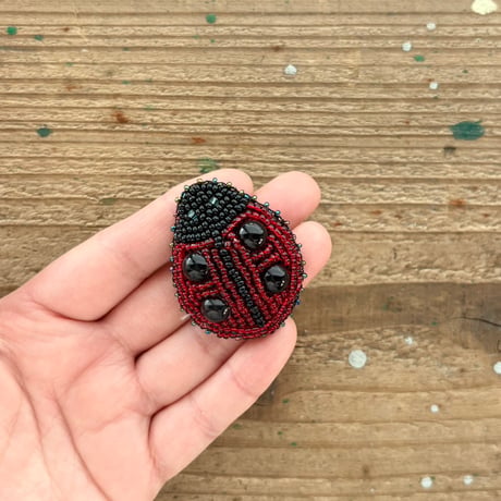 [BEADED ACCESSORIES] SMALL PIN スモールモチーフ ピンバッジ